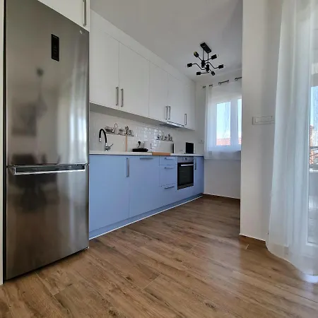 Happiness Apartment