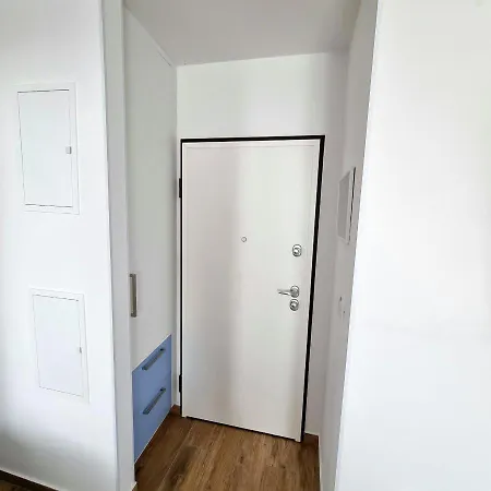 Happiness Apartment