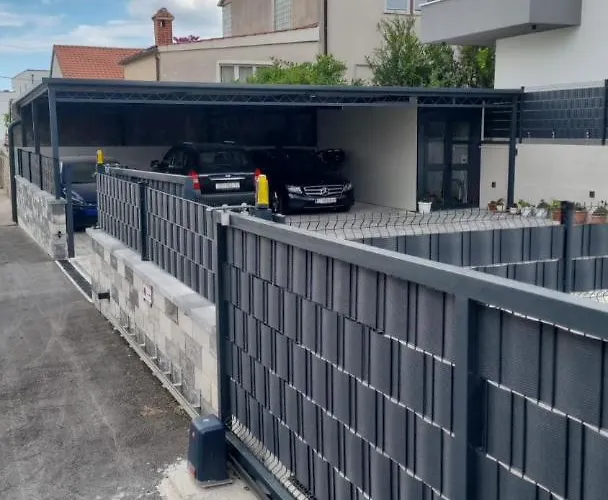 Happiness Lägenhet *